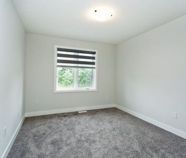 For Lease - 3025 Doyle Drive Unit# 22, London South, Ontario - Photo 6