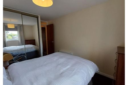 1 bed flat for rent in Shandon - Photo 2