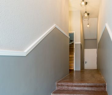 City-Residence: Neu möbliertes Design-Apartment mit exzellenter Aus... - Foto 1