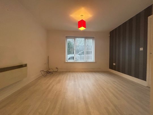 Chapel Gardens, Liverpool, L5 - Photo 1