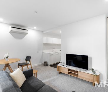 Convenient inner city living in a prime location - Photo 2