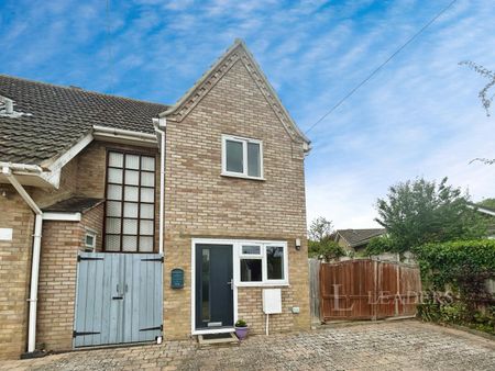 2 bedroom semi-detached to rent St Peters Road, PE8 - Photo 2