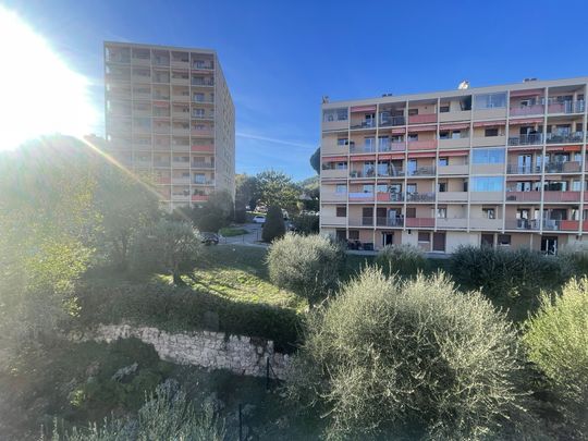 Location Appartement 2 pièces 23m² VALLAURIS 06220 - Photo 1