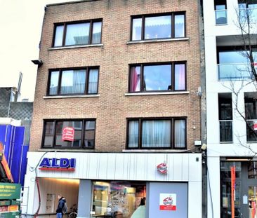 Appartement te huur in Oostende voor € 800 met 2 slaapkamers - Photo 2