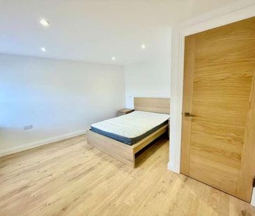 Market Place, Reading, RG1 - Photo 4