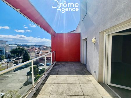 Location Appartement 1 pièce 30m² VALENCE 26000 - Photo 4