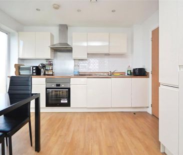 2 bedroom apartment to rent - Photo 6