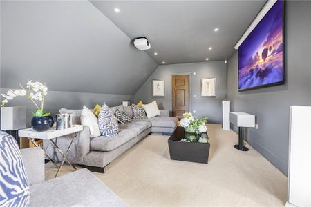 6 bedroom detached house to rent - Photo 5