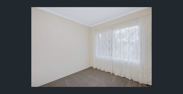 2 bedroom unit close to town - Photo 1