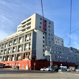 Geräumige 3-Zimmer Wohnung mit 40m2 Wohnzimmer und westseitiger Freifläche - ab 01.01.2026 - Foto 3