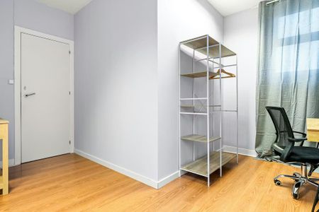 Avenida de Sidónio Pais, Lisbon, Lisbon 1050-215 - Photo 2