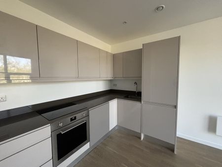 1 bedroom flat to rent - Photo 3