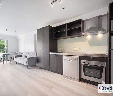 Fabulous fully furnished apartment - Photo 5