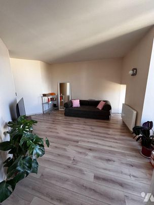 Pour visiter, appeler le 02.23.55.91.17. VITRE, Proximité centre ville. Un appartement de T1 B... - Photo 1