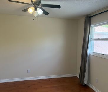 For Lease - 107 Stave Cres Crescent, Richmond Hill, Ontario - Photo 5