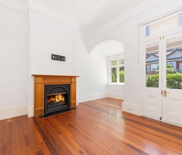 Lavender Bay – Updated Semi with Harbour Views & Parking - Photo 2