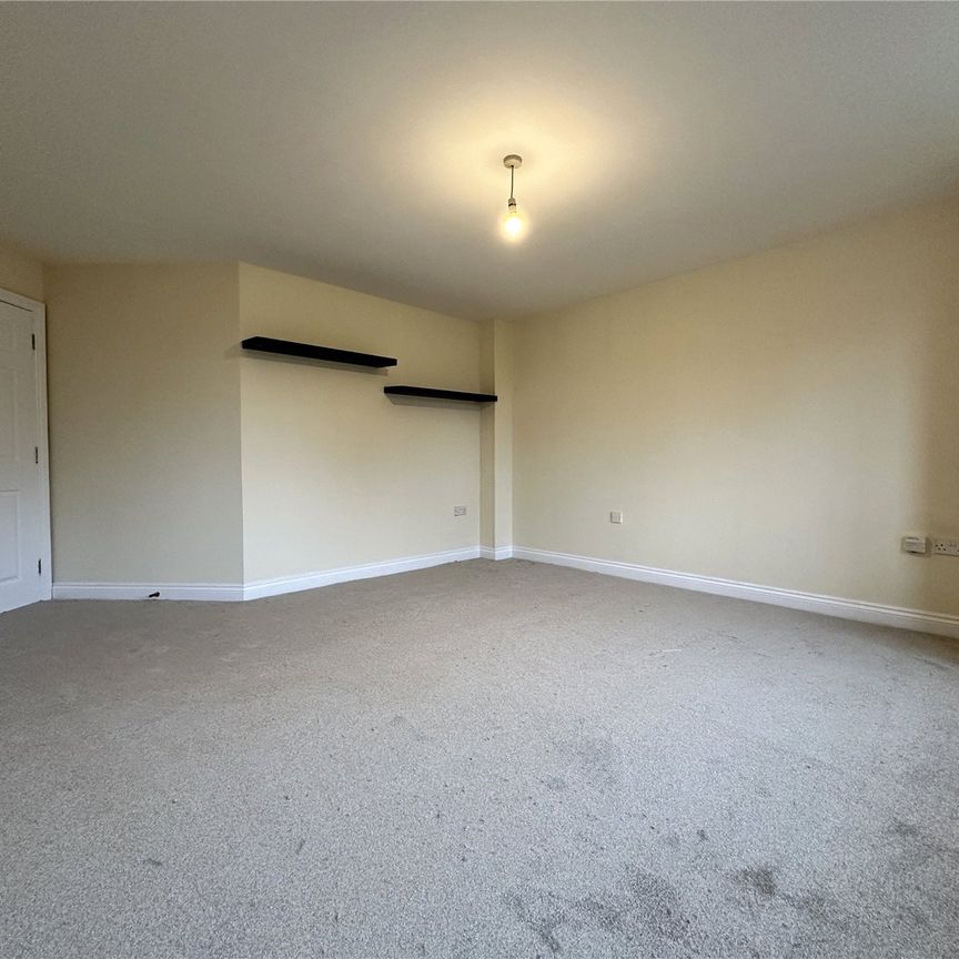 86, Pennythorne Drive, Yeadon, Leeds, West Yorkshire, LS19 7DS - Photo 1