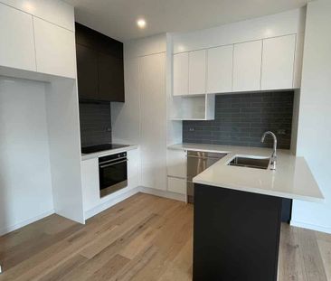 Chic, sleek, magnifique - Photo 2