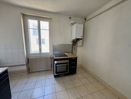 Apartment - Photo 4