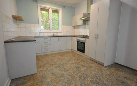 BEAUTY ON BAYMAN - 3x1 + Walk to Beach - Photo 5