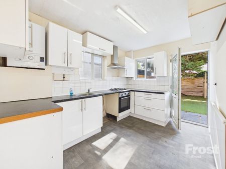 St Andrews Way, Slough, Berkshire,SL1 - Photo 5