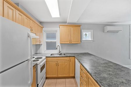 For Lease - 47 Willow Avenue Unit# 2, Toronto, Ontario - Photo 5