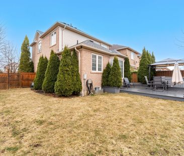 For Lease - 7282 Blackwood Mews, Mississauga, Ontario - Photo 2