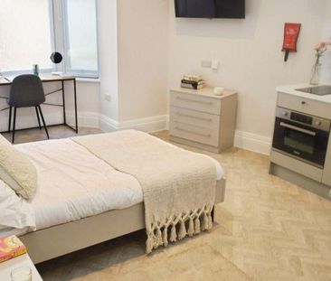 Studio to rent - Photo 5