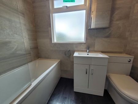 3 bedroom terraced house to rent - Photo 3