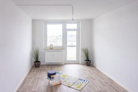 3-Raum-Wohnung mit Balkon in begrünter Wohnlage - Foto 2