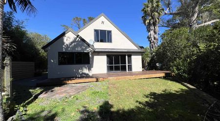 FANTASTIC LOCATION- Upper Harbour Drive - Photo 2