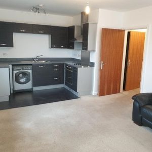 Moorland Green, Swansea, SA4 - Photo 2