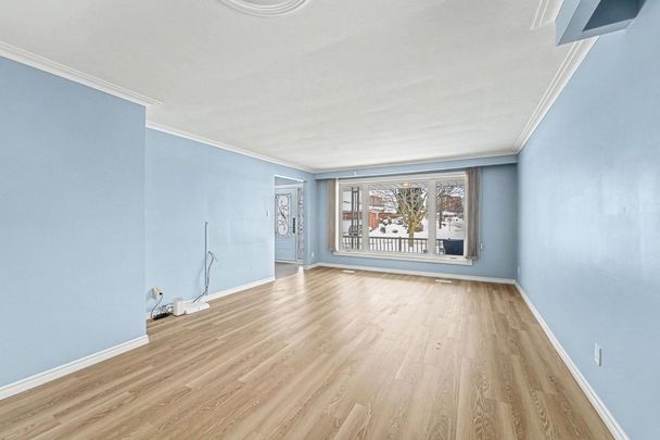 For Lease - 148 Derrydown Road Unit# Main Floor, Toronto, Ontario - Photo 1