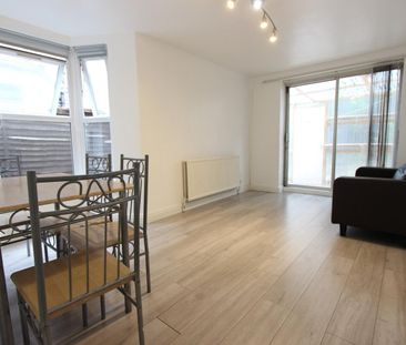 1 Bed Flat, Colvin Road, E6 - Photo 4