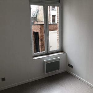 APPARTEMENT T2 - QUARTIER HENRIVILLE - Photo 2