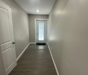 For Lease - 199 Avondale Boulevard Unit# Unit 2, Brampton, Ontario - Photo 4