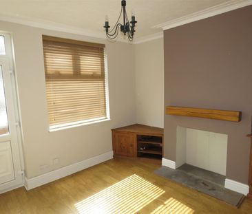 2 bedroom house to rent - Photo 1