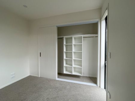 Beautiful 2 bedroom townhouse - Photo 5