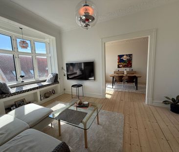Lækker 3-værelses lejlighed i hjertet af Frederikshavns byliv - Photo 2