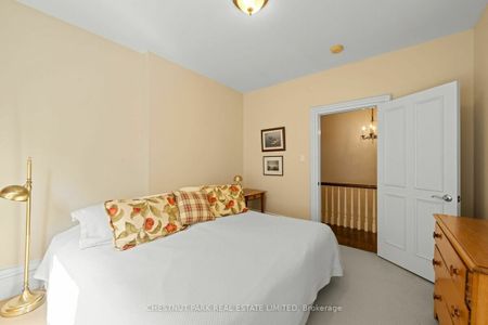 30 Bernard Ave, ON, Toronto - Photo 4