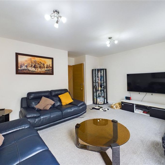 3 bedroom semi-detached house to rent - Photo 1