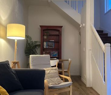 Caulfield North - Photo 1