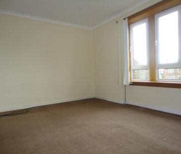 3 bedroom flat to rent - Photo 3