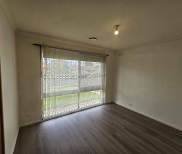 FAMILY HOME IN A GREAT LOCATION - Photo 4