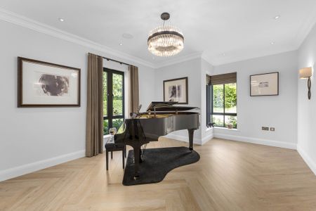 Bankhall Lane, Altrincham - Photo 2