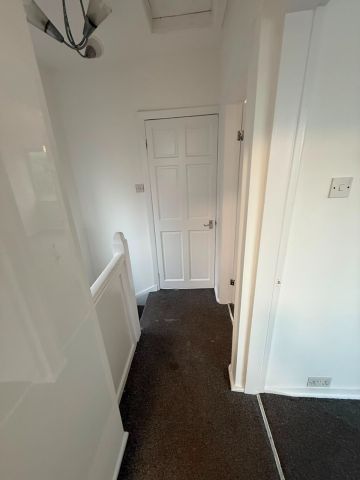 3 Bed Semi-Detached House, Dorrington Road, B42 - Photo 4