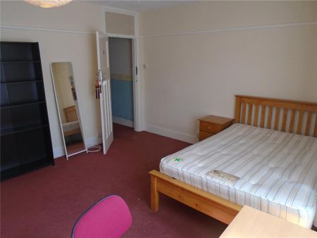 5 bedroom semi-detached house to rent - Photo 5