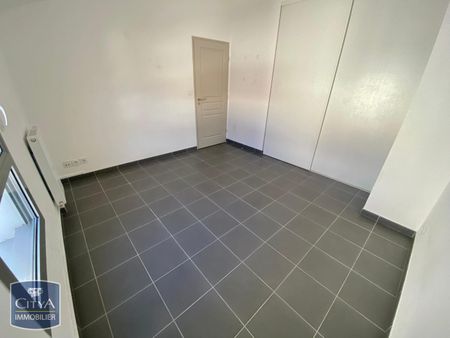 Location Appartement 5 pièces 142m² TOULON 83000 - Photo 4