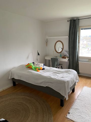 Rönnbärsvägen, Kungsängen - Foto 2