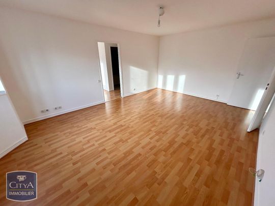 Location Appartement 2 pièces 51m² MONTIGNY LE BRETONNEUX 78180 - Photo 1